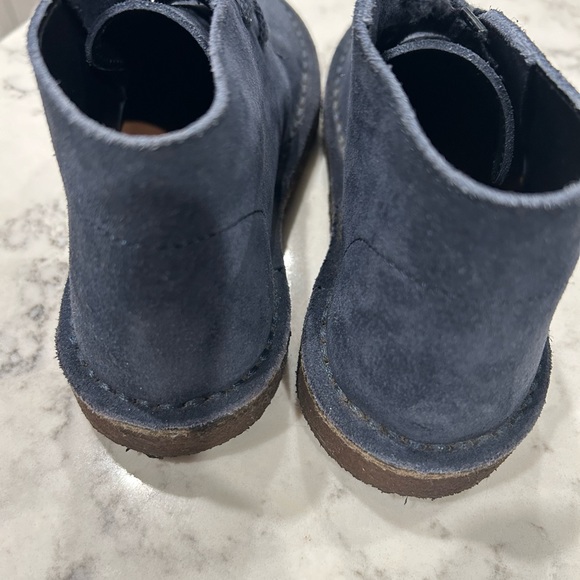 Jcrew Macalister suede navy book.  excellent condition, worn once. Size: K13 - Picture 2 of 4